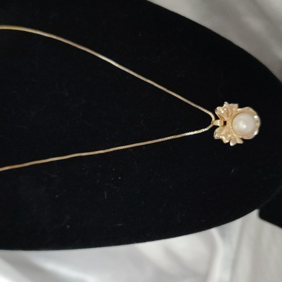 Genuine Pearl Pendant Necklace New In Box Nice Size Pearl, Gold Over 925 Chain